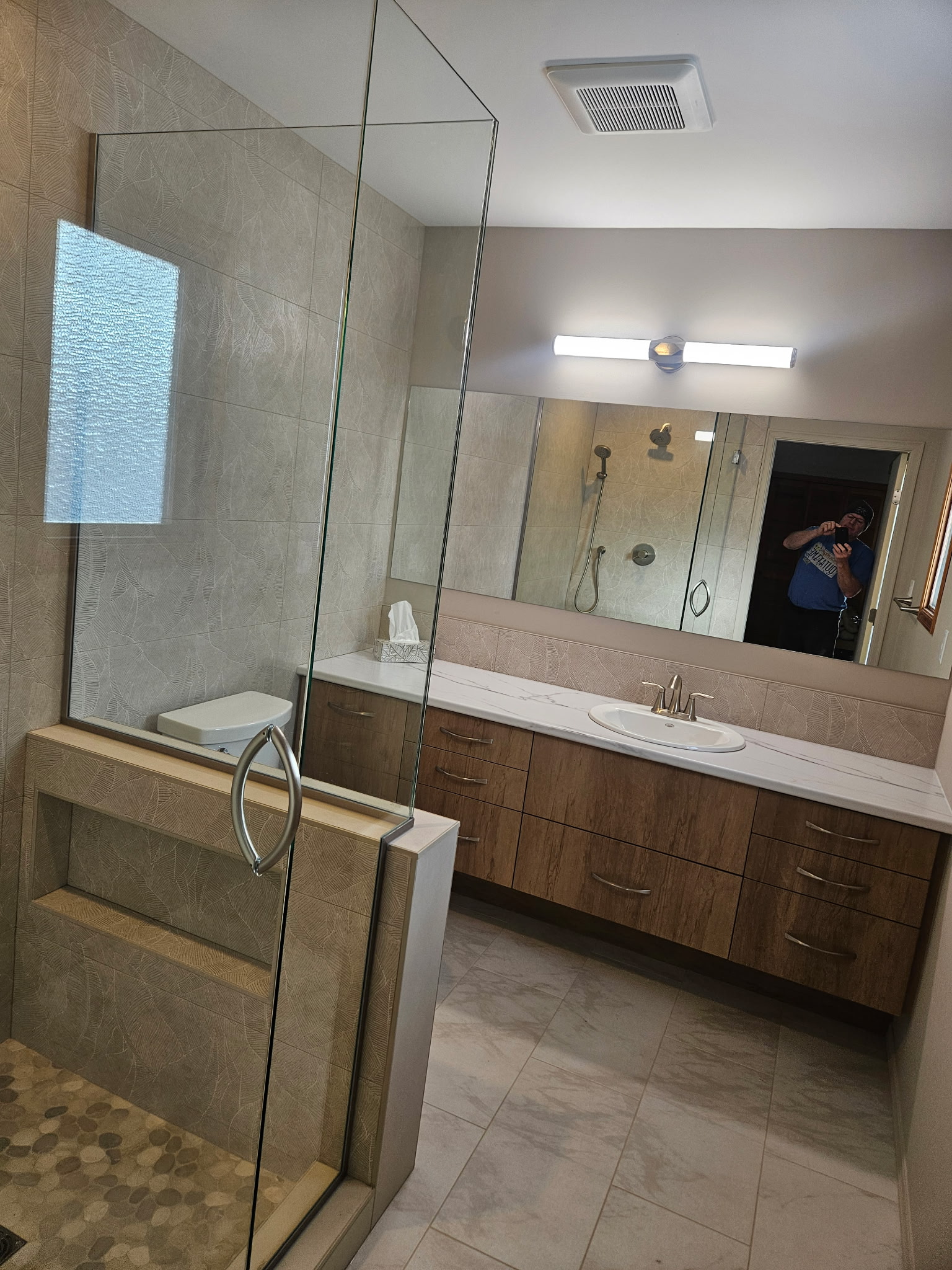 Modern Bathroom Oasis